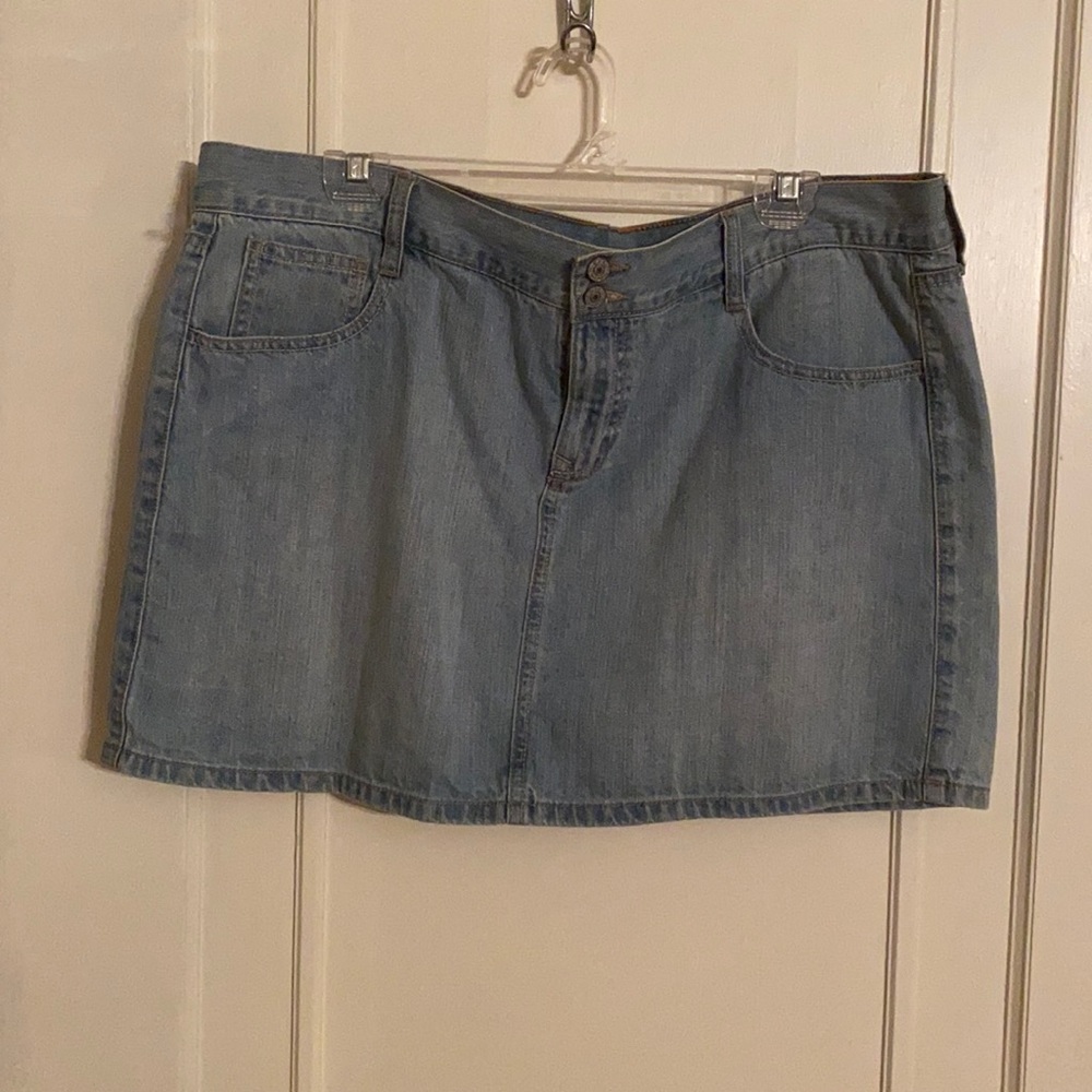 Old Navy denim mini skirt